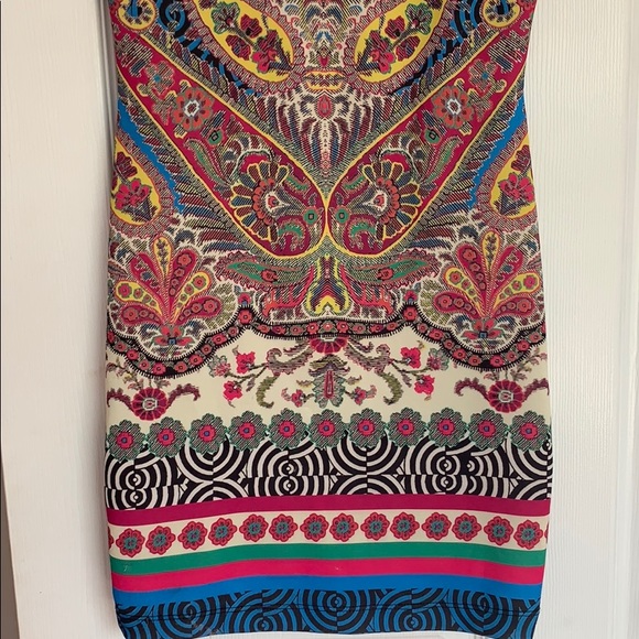 Pattern dress - Picture 2 of 4